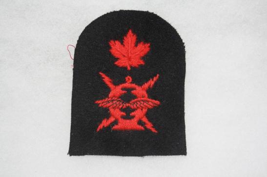Royal Canadian Navy Radio Tech Air Trade Badge WW2