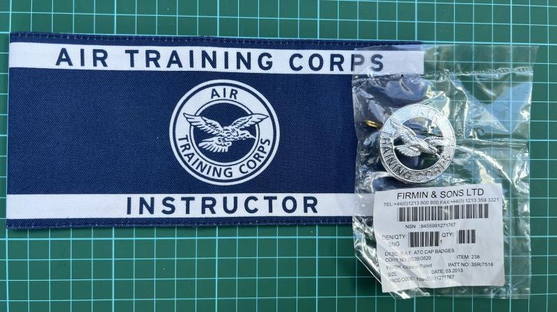 Air Training Corps Armband &Cap Badge