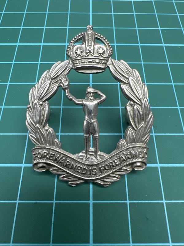 Royal Observer Corps KC WM Cap Badge