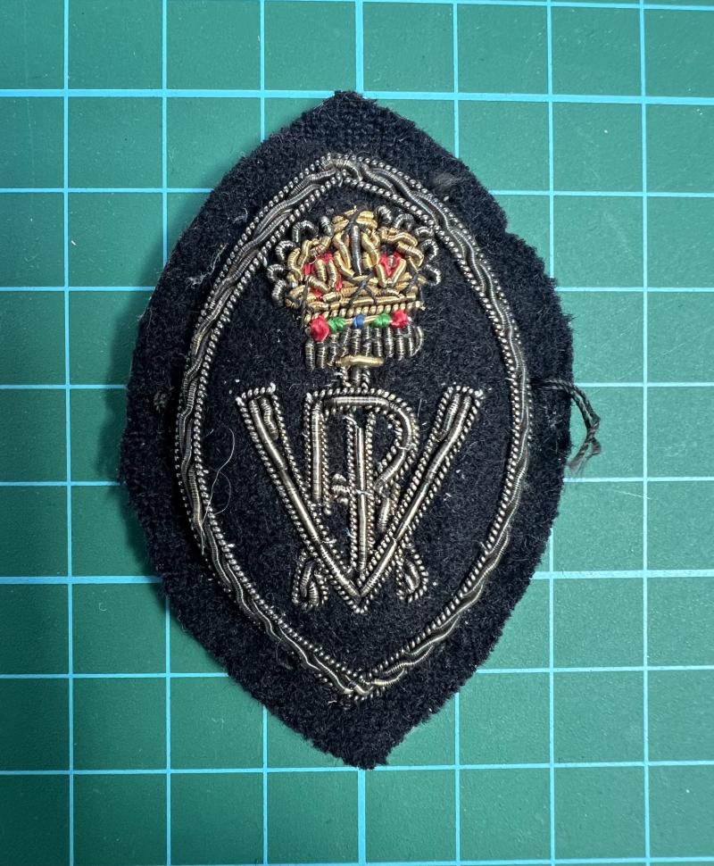 Queens Institute of District Nursing Bullion Patch