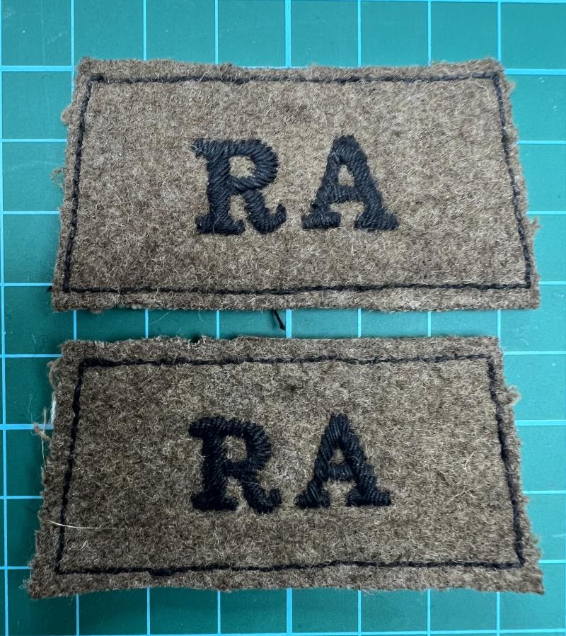 WW2 Royal Artillery Slip on Shoulder Titles