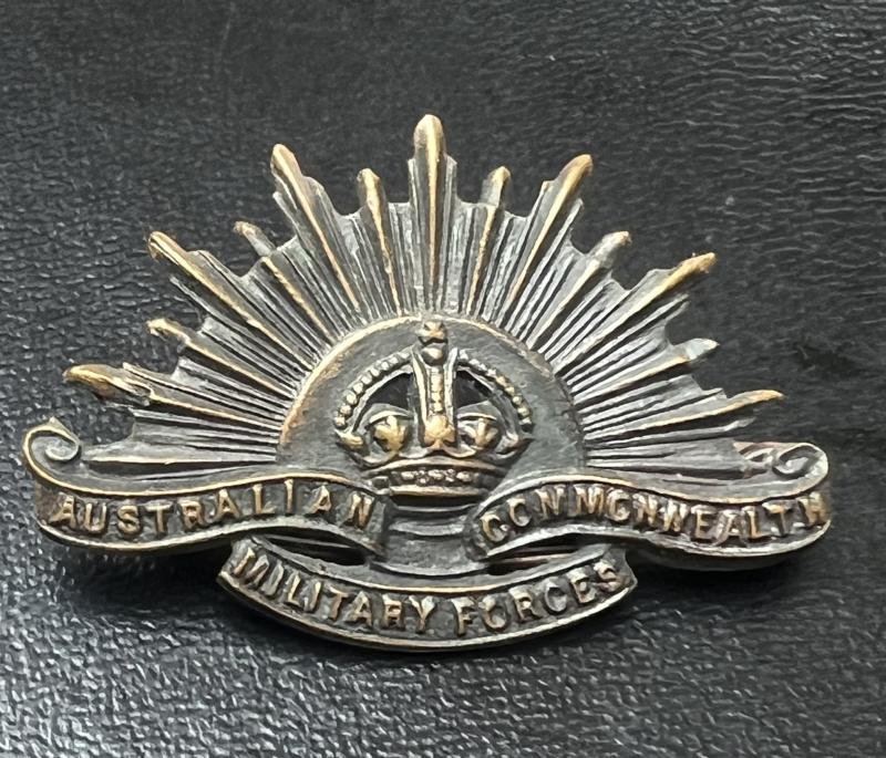 Australian Commonwealth Military Forces Collar Badge