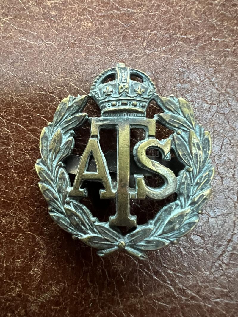 Auxiliary Territorial Service ATS Officers Bronze Cap Badge