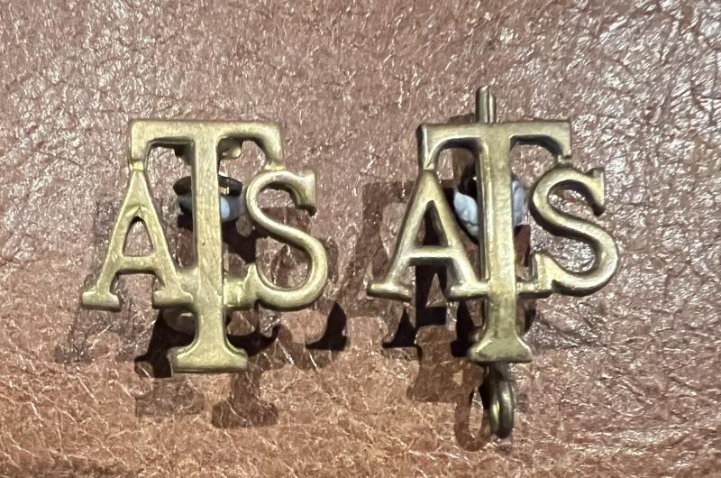 Auxiliary Territorial Service, ATS Brass Shoulder Titles