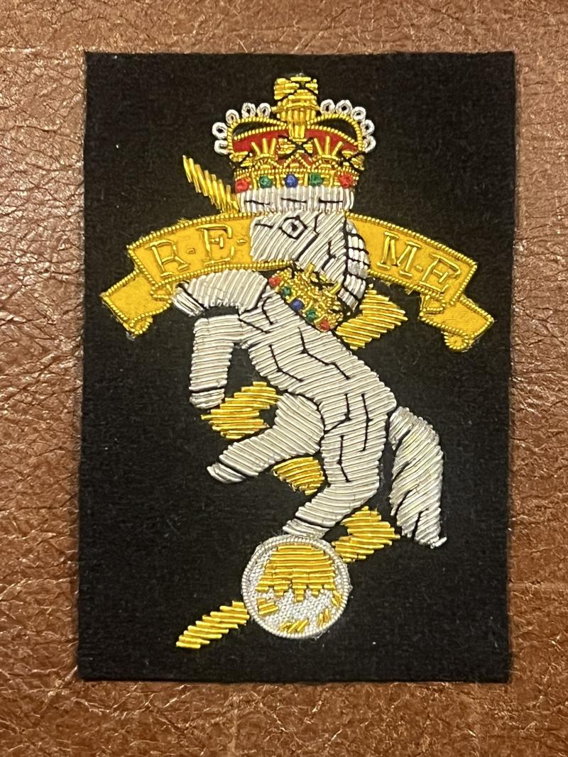 Royal Electrical Mechanical Engineers Blazer Badge (REME)