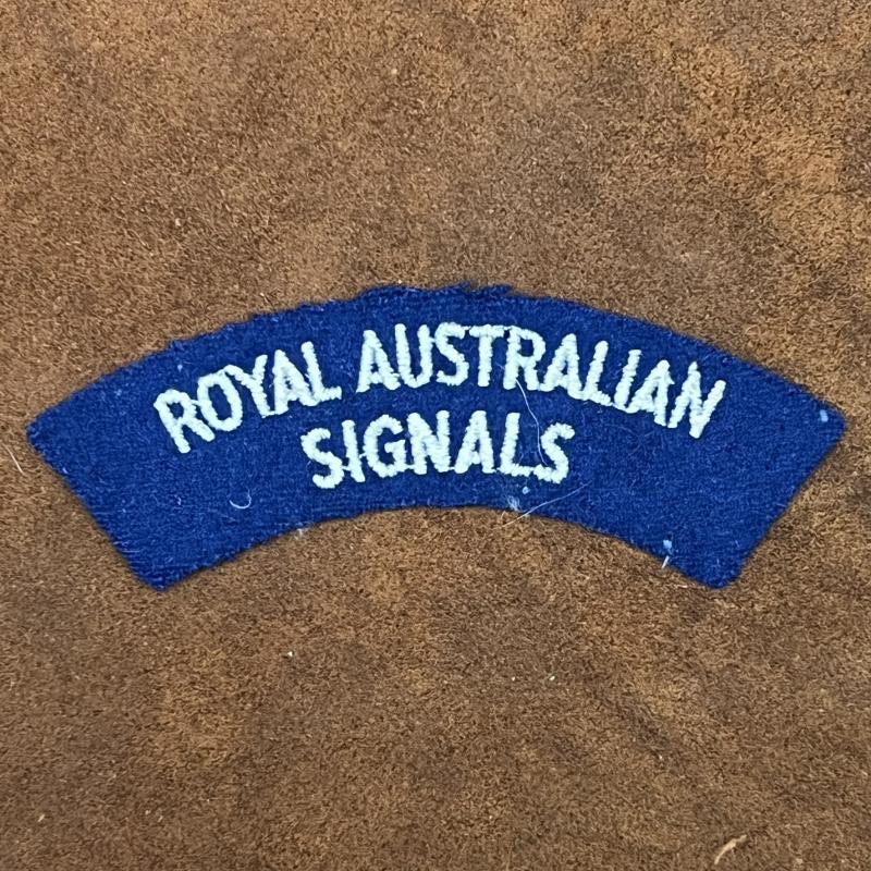 Royal Australian Signals Shoulder Title