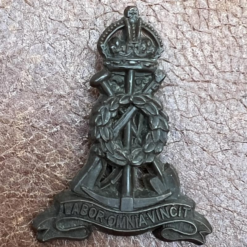 Pioneer Corps Economy Plastic Cap Badge WW2