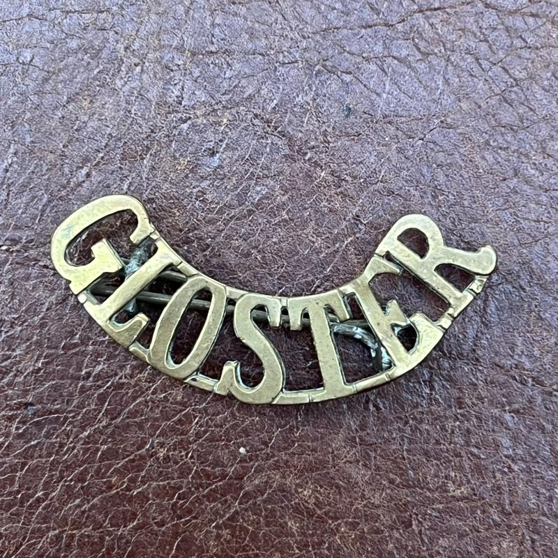 Gloucestershire Regiment WW1 Brass Shoulder Title